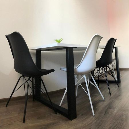 Apartmán Max Apartament Brašov Exteriér fotografie